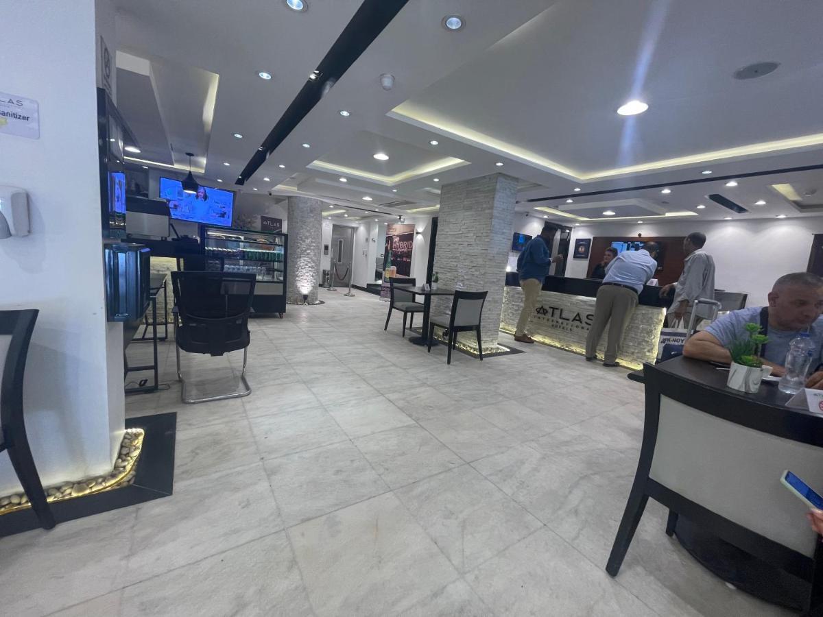 Atlas International 3*